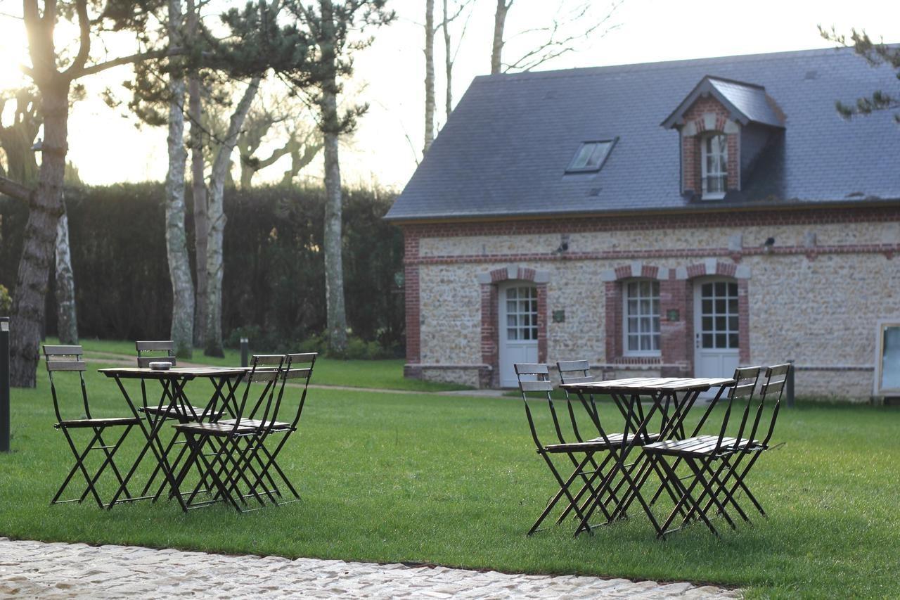 Les Manoirs Des Portes De Deauville - Small Luxury Hotel Of The World Canapville  Exterior photo